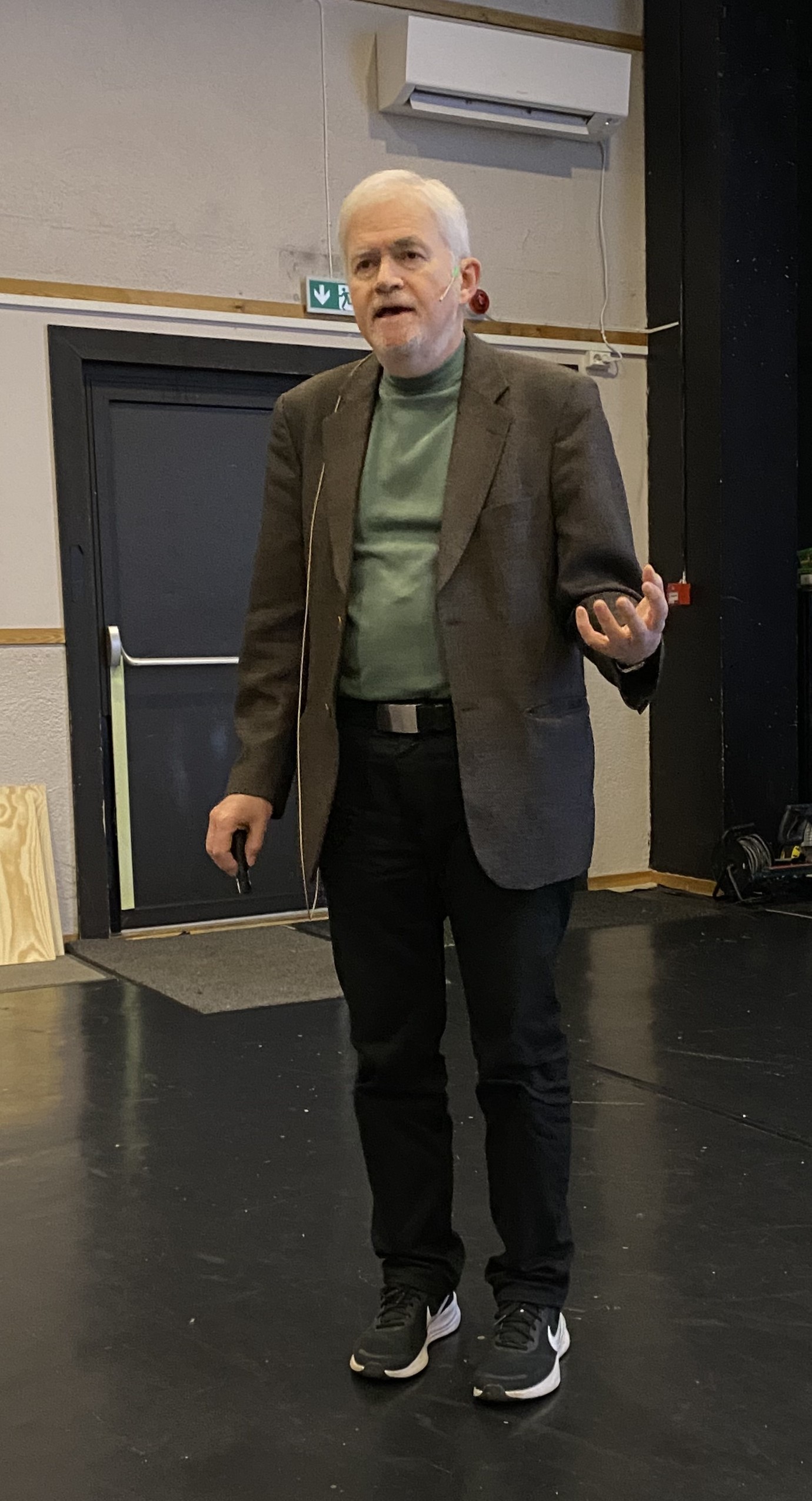 8f05f571 16f1 4388 8828 e4e504a193ac